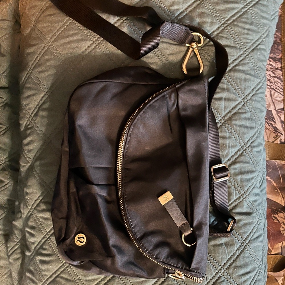 lululemon athletica Black Crossbody Shoulder Bag